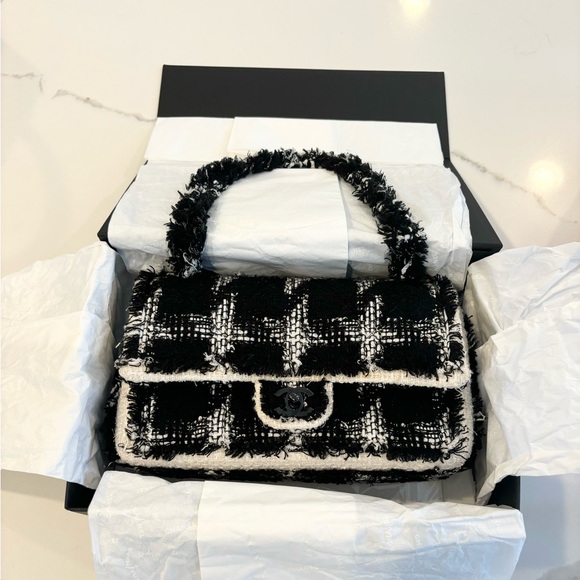 CHANEL Handbags - Like New Chanel Medium Classic Flap in Tweed